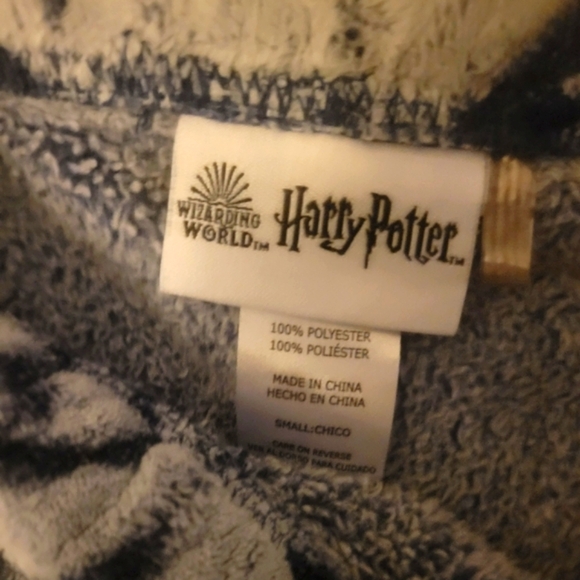 Wizarding World Womens 2-Piece Harry Potter Fleece Jogger Lounge Set, XL… - Picture 10 of 11